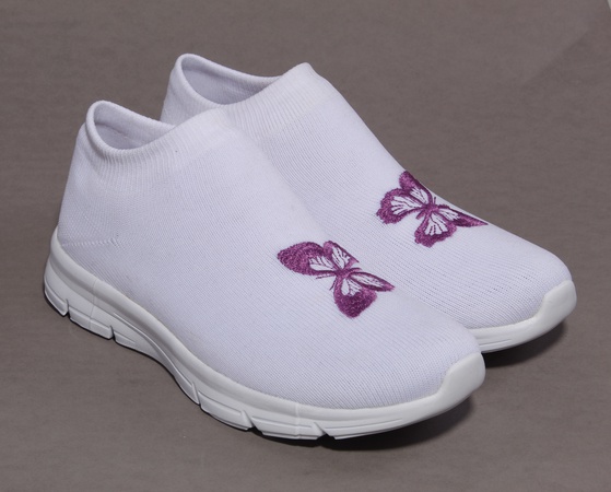 Спортивная обувь