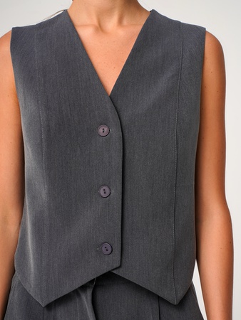 Костюм брючный с жилеткой