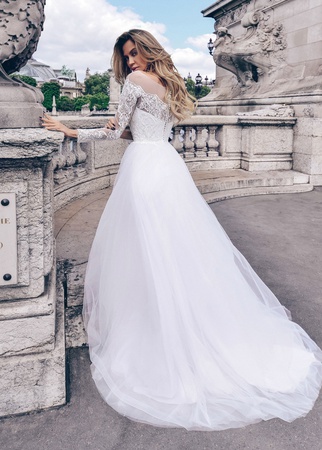 Veronica<br> Kapalı uzun gelinlik Anna RosyBrown