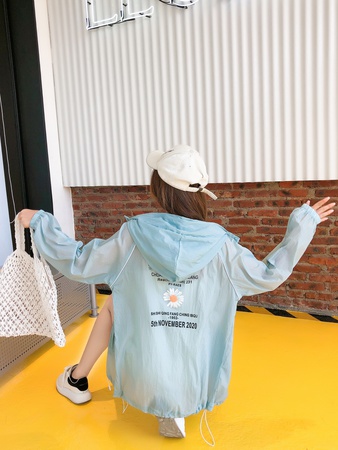 женская ветровка