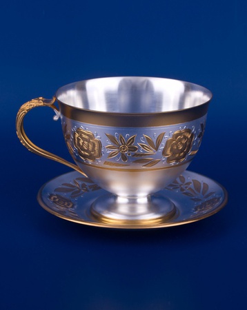 Серебряная чашка с блюдцем №3