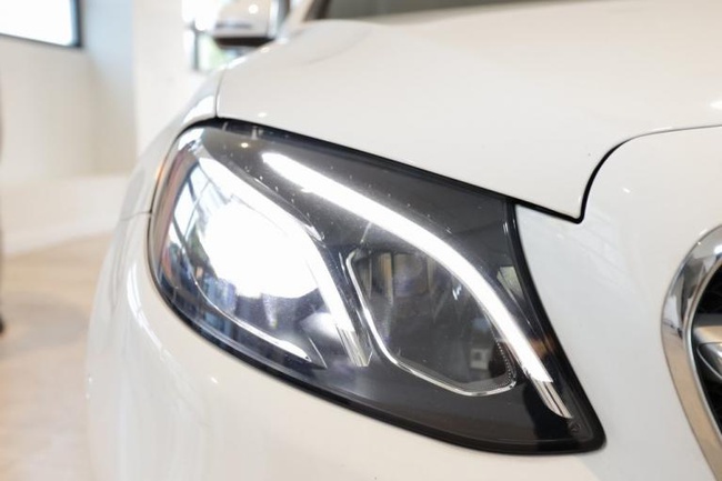 2017 Mercedes-Benz E-Serisi E 300 beyaz