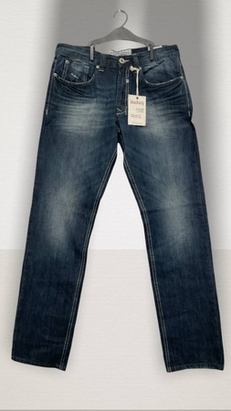 Джинсы бренда Blue X Only