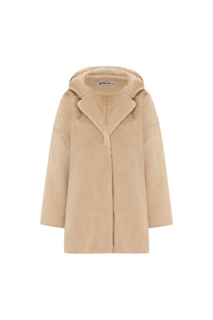 Шубы меховые с капюшоном