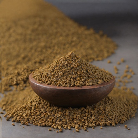 Hayvanlar için ayçiçeği küspesi ve kek