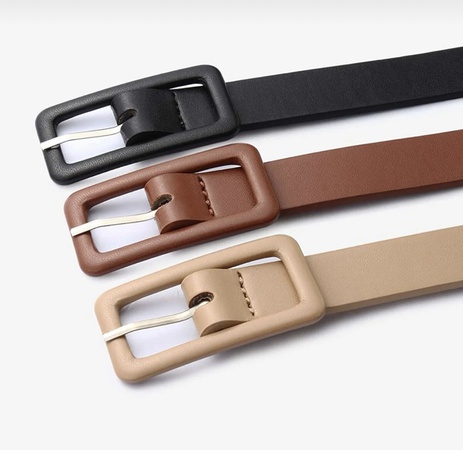Тонкий ремень с прямоугольной пряжкой с покрытием