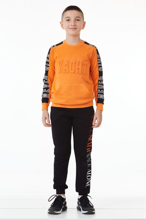 СПОРТИВНЫЙ КОСТЮМ С ПРИНТОМ