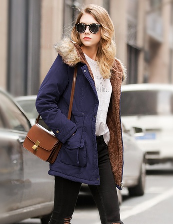 Новый Модный Плюс Размер 16 Цветов Толстые Пиджаки Твердый Меховой Воротник Зимние Парки Женские Пальто