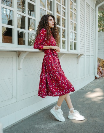 Платье миди на пуговицах