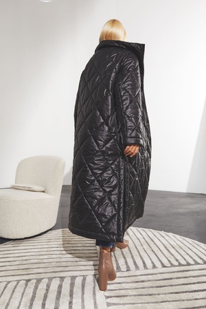 Yarık düğmeli siyah uzun kışlık kaban