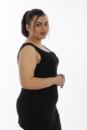 Майка большого размера с нулевым рукавом - черный (2)