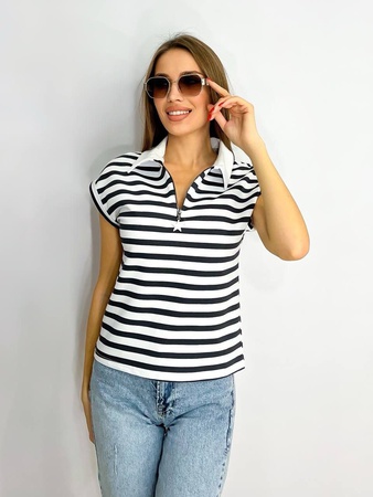 Футболка поло в полоску