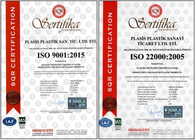 0100300	Контейнер пластиковый для пищевых продуктов емкостью 2400 миллилитров, квадратный, с крышкой