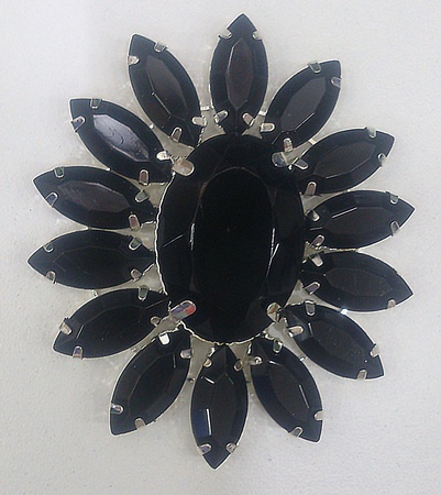 Брошь пришивная