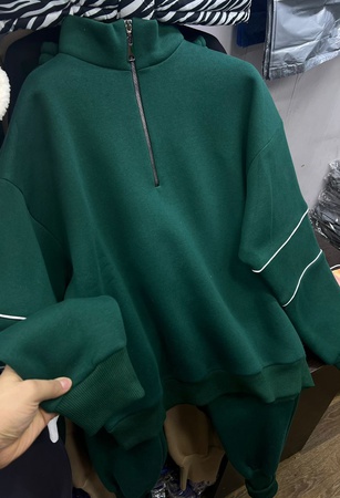 Спортивные костюмы