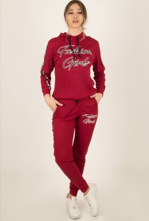 Женская спортивная одежда