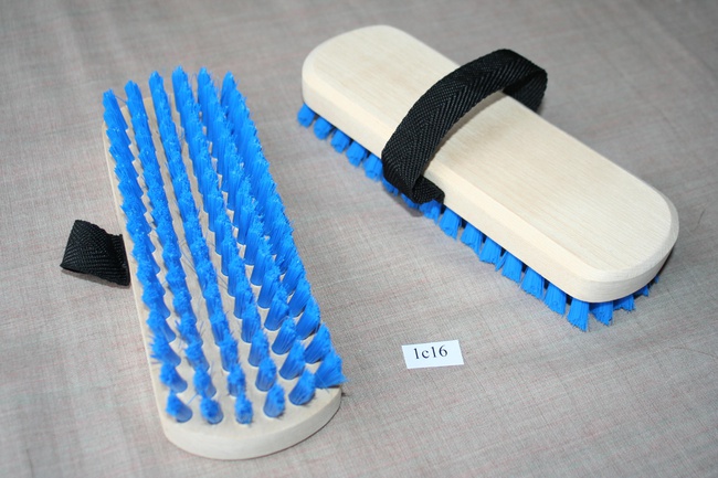 Щетки хозяйственные