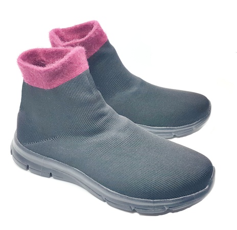 Спортивная обувь