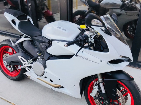 2015 Ducati Panigale  899