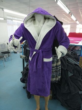 Спецодежды, пижамы, халаты, мед халаты