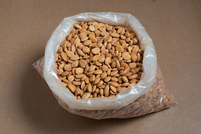 Apricot kernel - Tajikistan