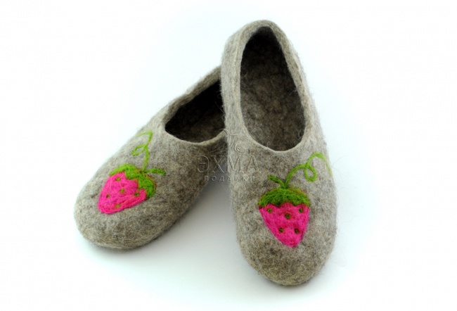 Войлочные тапочки «Клубничка» (классические)