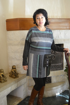 Üreticiden triko tunikler ve elbiseler (tümü stokta)