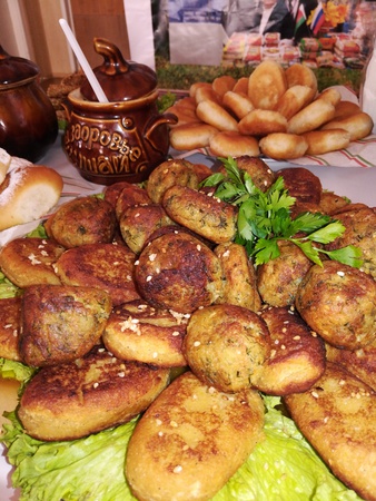 Вегетарианские котлеты из чечевицы (сухой фарш)