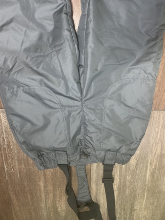 Брюки на лямках