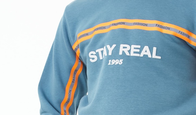 СПОРТИВНЫЙ КОСТЮМ С ПРИНТОМ