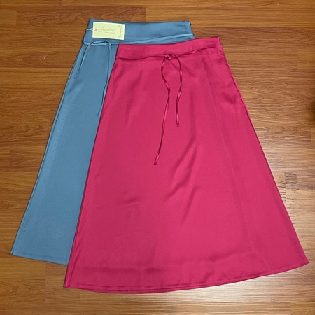 Boyalı Japon ipek etek