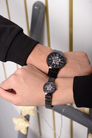 Новогодние свитшоты и худи; часы, кошельки, клатчи