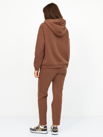 Женский спортивный костюм