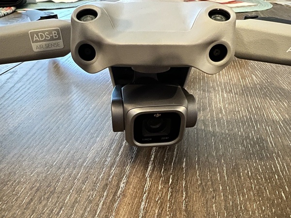 Комбинированный дрон DJI Air 2S Fly More Quadcopter