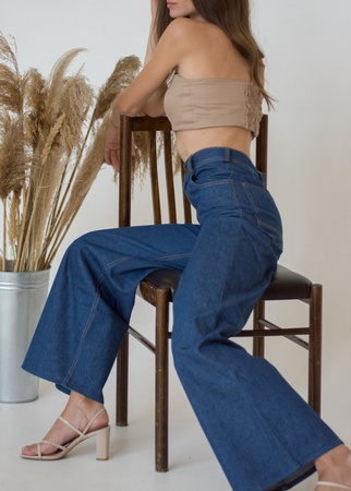 Джинсы прямого кроя