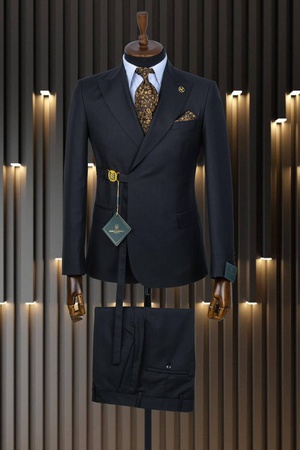 МУЖСКИЕ КОСТЮМЫ