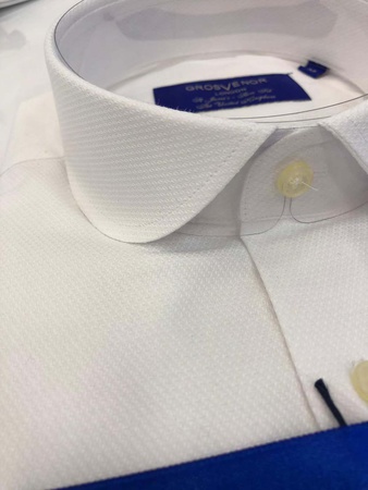 Erkeklerin gömlekleri