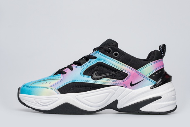 Кроссовки по оптовой цене.