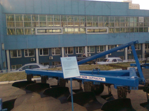 PLN 5-35 المحراث (مع المحراث المسبق) / MTZ 1221