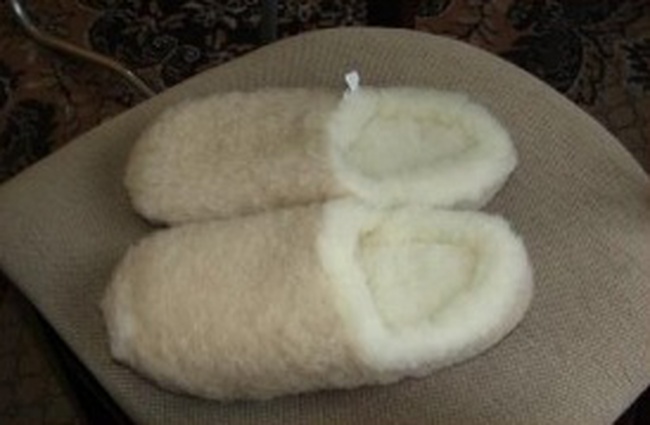 Тапочки домашние с пяткой