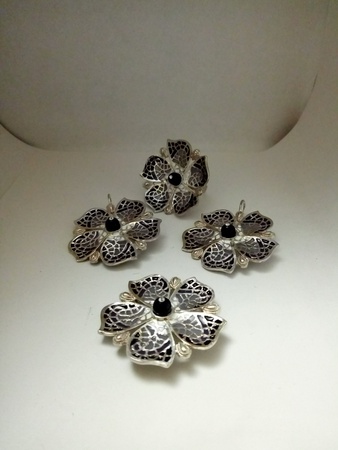 Серьги " Космея"