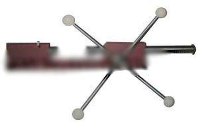 Устройство для отделения мяса от костей окорочков