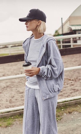 Женский спортивный костюм оверсайз из худи и брюк