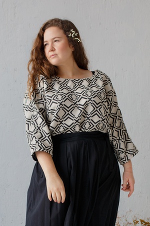 Кроп-Топ с геометрическим принтом