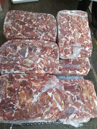 Говядина в полутушах, говядина блочная жилованная, говядина компенсированная не жилованная. Охлаждённая и замороженная.