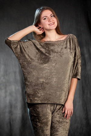 Костюмы женские