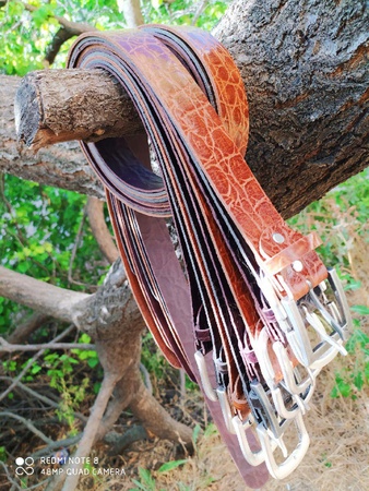 Мужские и Женские ремни ручной работы из Итальянской кожи.