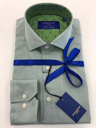 Erkeklerin gömlekleri