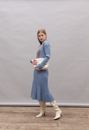 PÜSKÜLLÜ ETEKLİ ÖRGÜ TAKIM