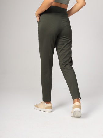 Рубашка в клетку (вискоза) и стильные брюки (двунитка).